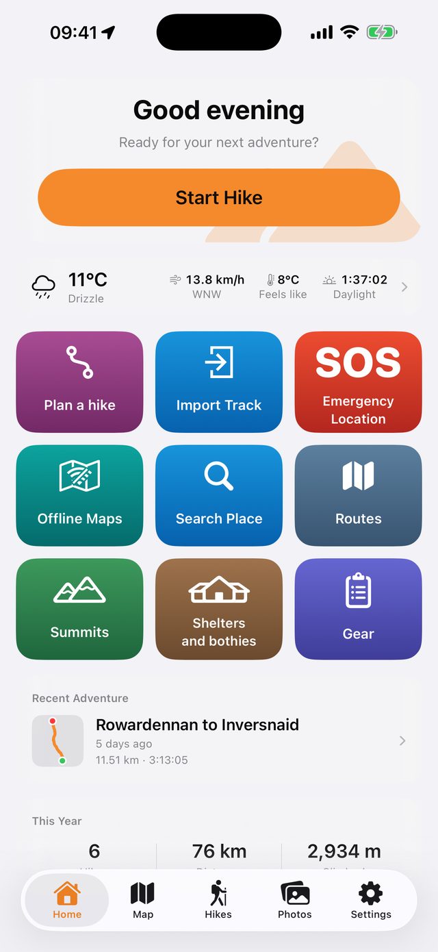 The Home screen: Start Hike, today’s weather, Import Track, Offline Maps, Emergency Location, Search Place and a recent hike